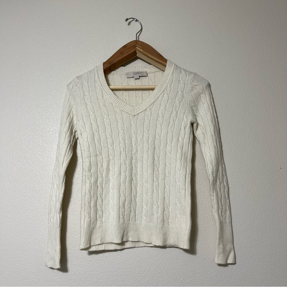 LOFT Women's V-Neck Sweater in Cream